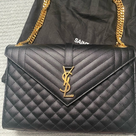 YSL Large Envelope Bag in Noir - Picture 7 of 12